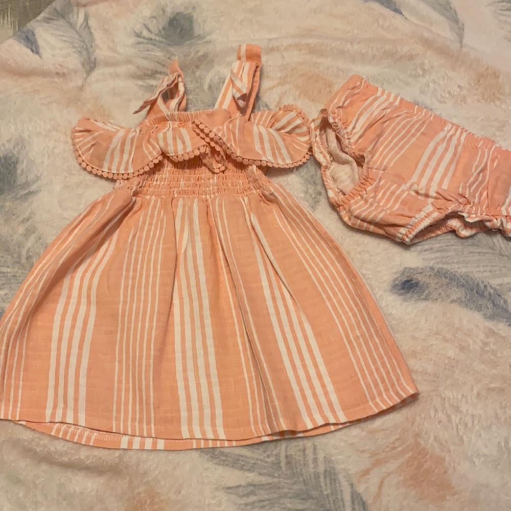 Jessica Simpson dress